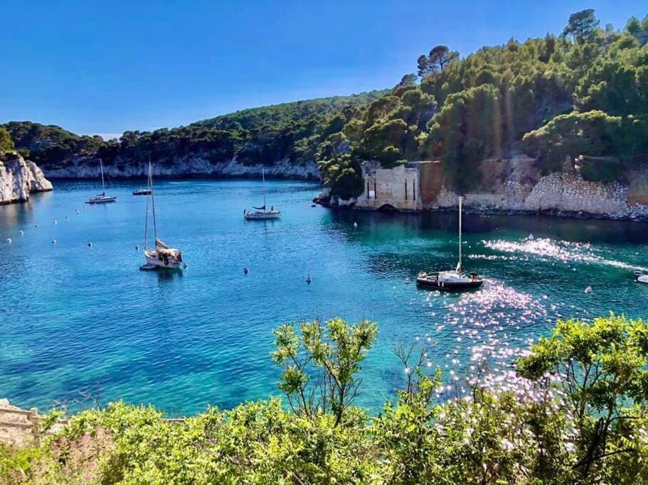 Charmant Studio Au Coeur De Cassis Exterior photo